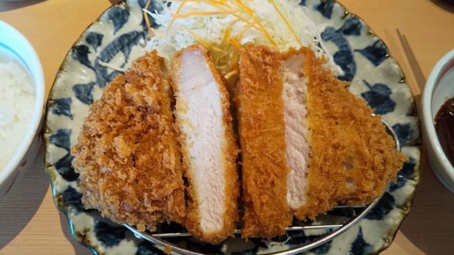 厚切りとんかつよし平「熟成180gロースかつ膳」1